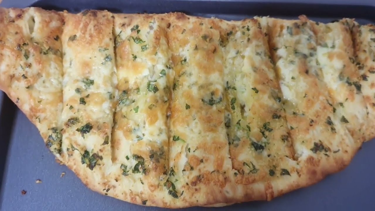 Dominos GarlicBread/Stuffed GarlicBread /Foodie Faves/Yummy Bites- /TrendingTastes /Dominos Delights