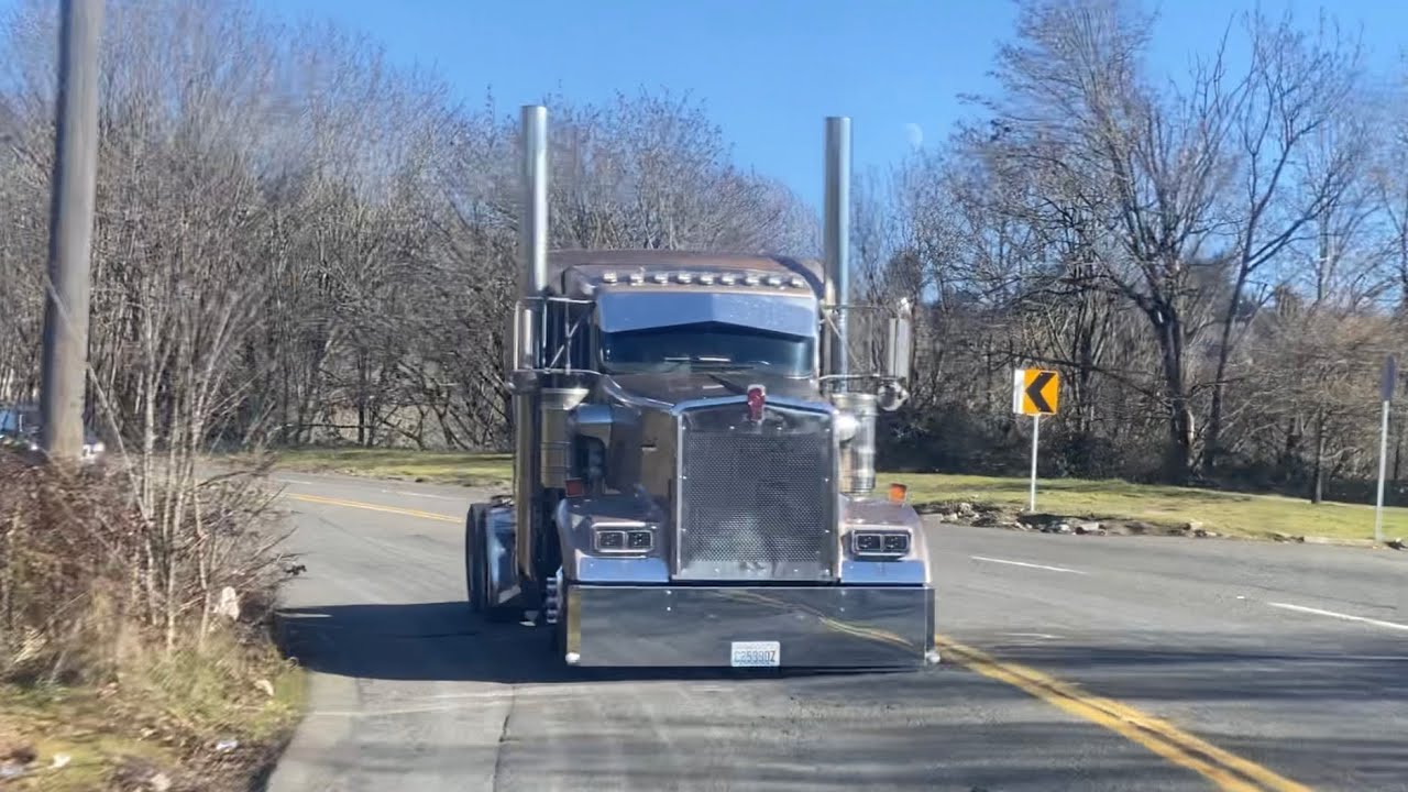 January 29, 2023 тест драйв Kenworth W900L тестируем Кешу на новых рессорах ￼￼
