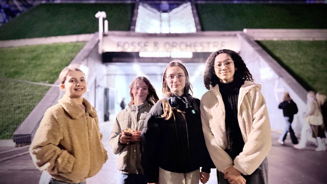 Louane - Solo tour