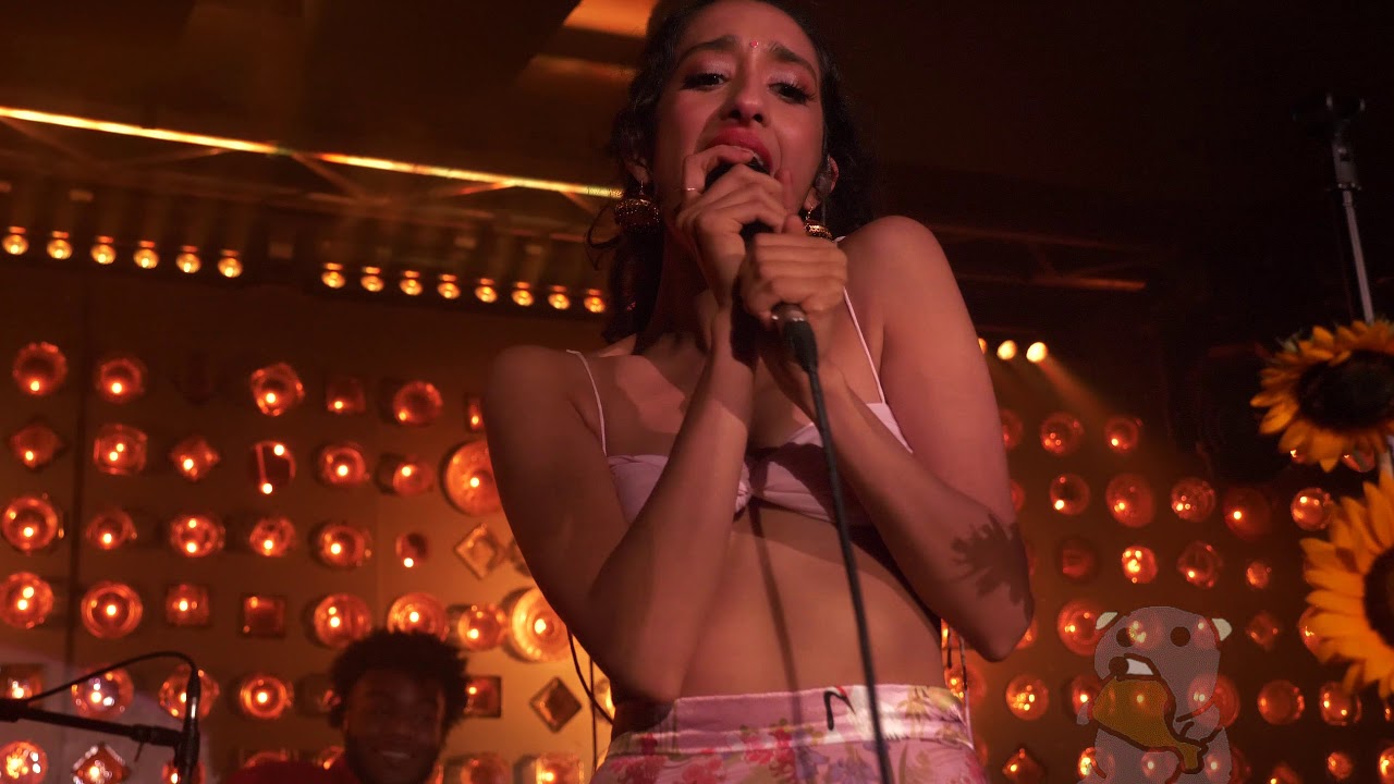 Raveena - Honey [4K] (live @ Baby's All Right 7/27/18)