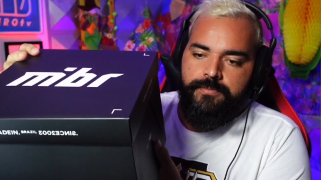 BT RECEBEU PRESENTE E CONVITE EXCLUSIVO DO MIBR