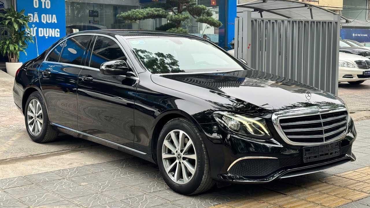 Ch&agrave;o b&aacute;n Mercedes E200 2018 với mức gi&aacute; chỉ từ 800tr sở hữu ngay mẫu sedan cao cấp chất lượng