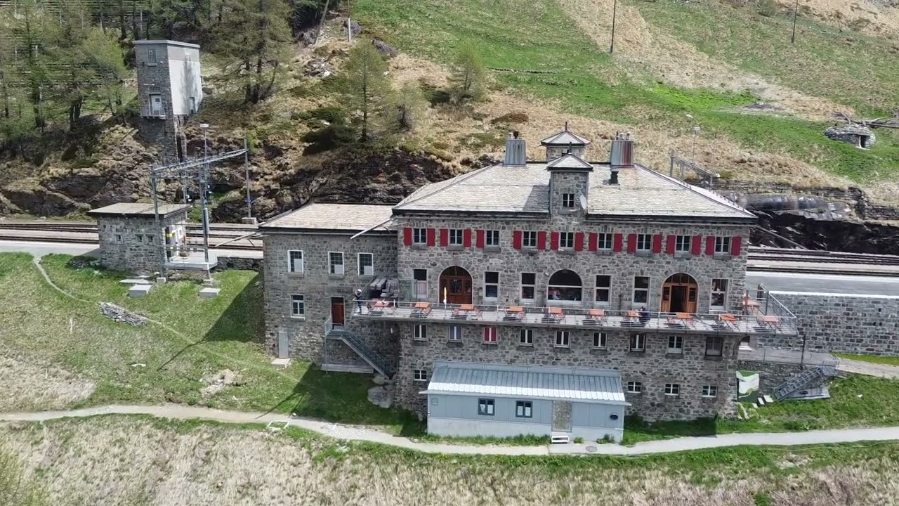Alp Gr&uuml;m Mai 2022