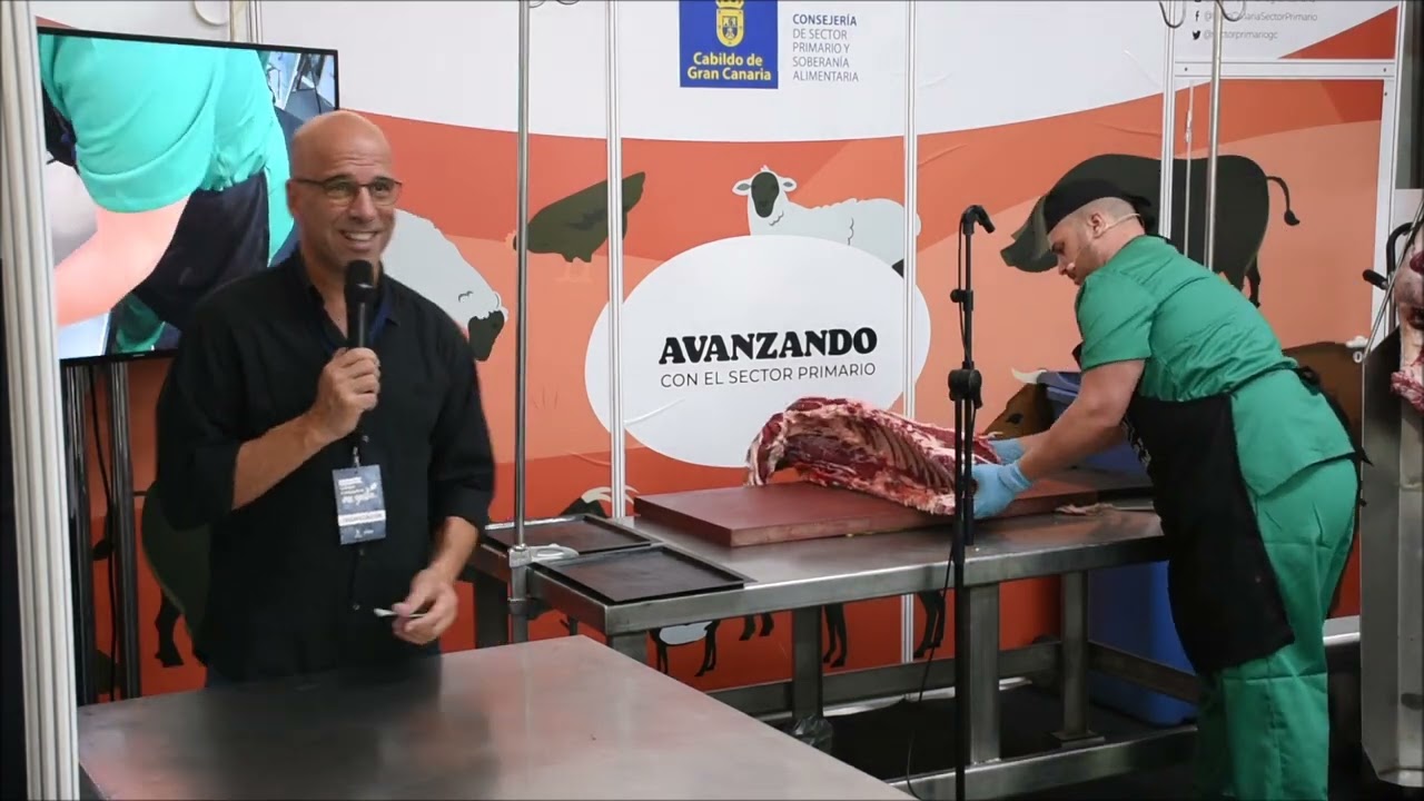 Exhibición de despiece y presentación de carne de vaca de Gran Canaria