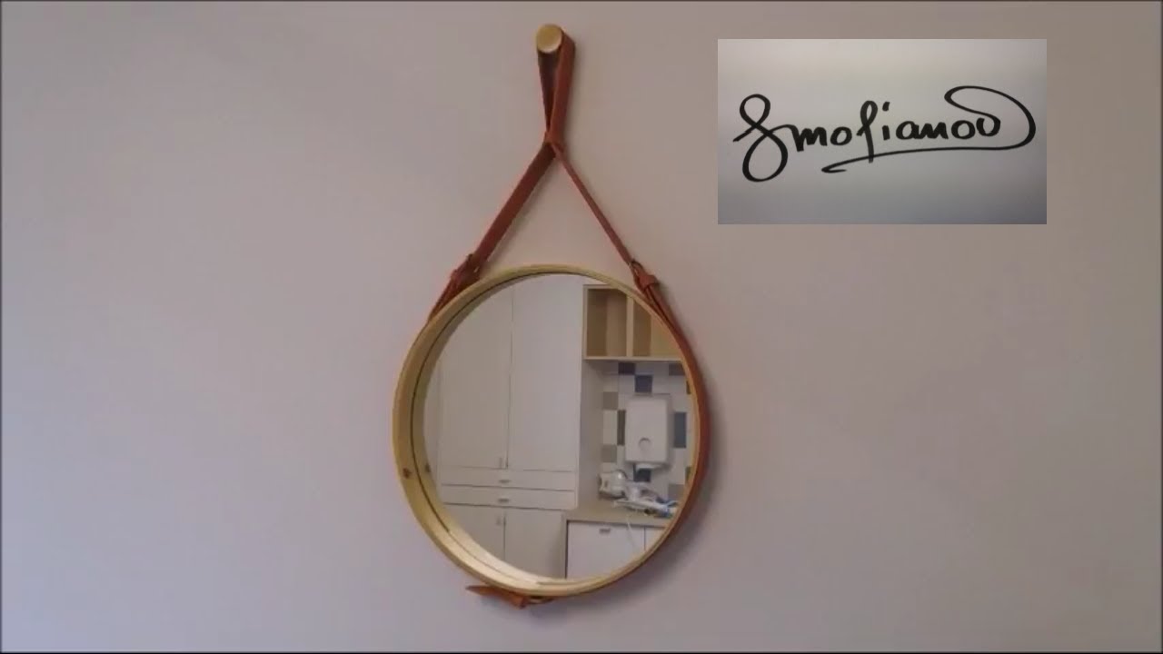 Зеркало с кожаными ремнями. mirror and leather belt