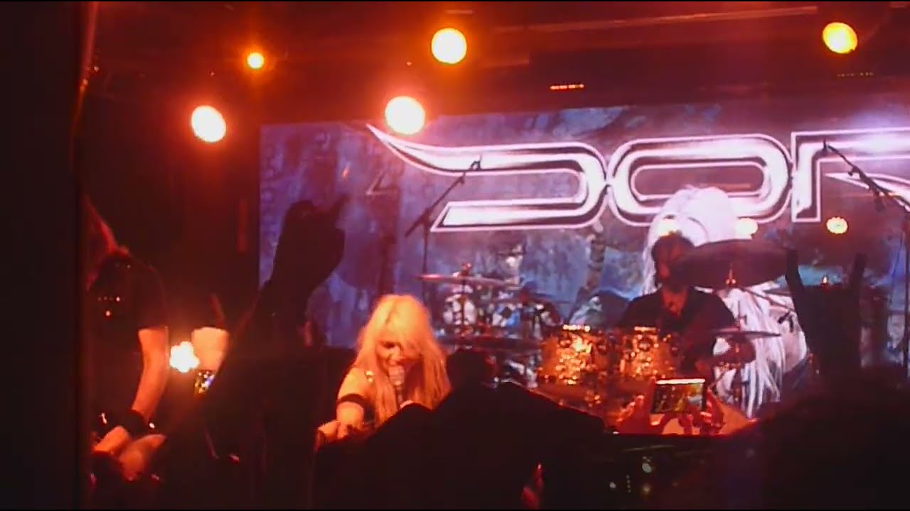 DORO - 16/03/19 Sala Mon - Raise your fist in the air