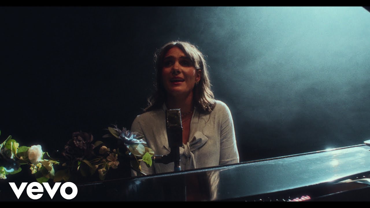 Franni Cash - Anywhere (Official Music Video)
