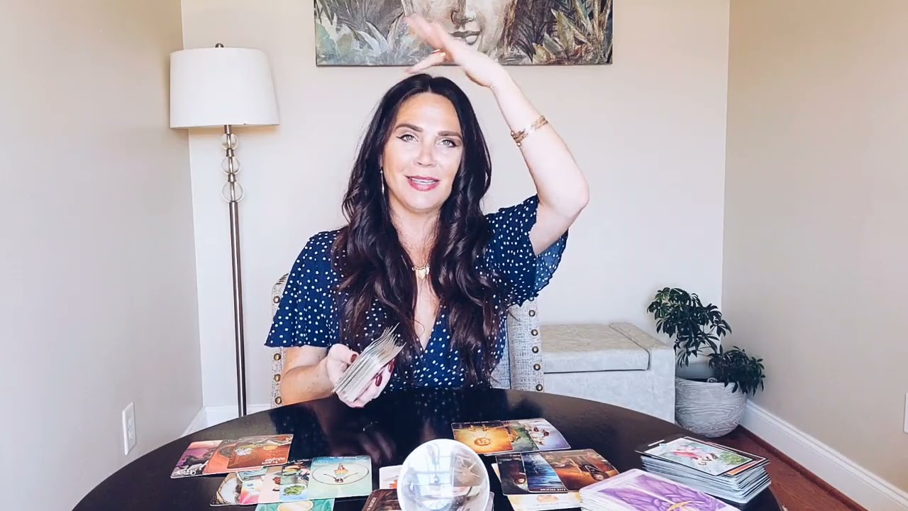 LIBRA, THEY WANT TO BE ON THE SAME PAGE AS YOU. ❤ YOU VS THEM LOVE TAROT READING.