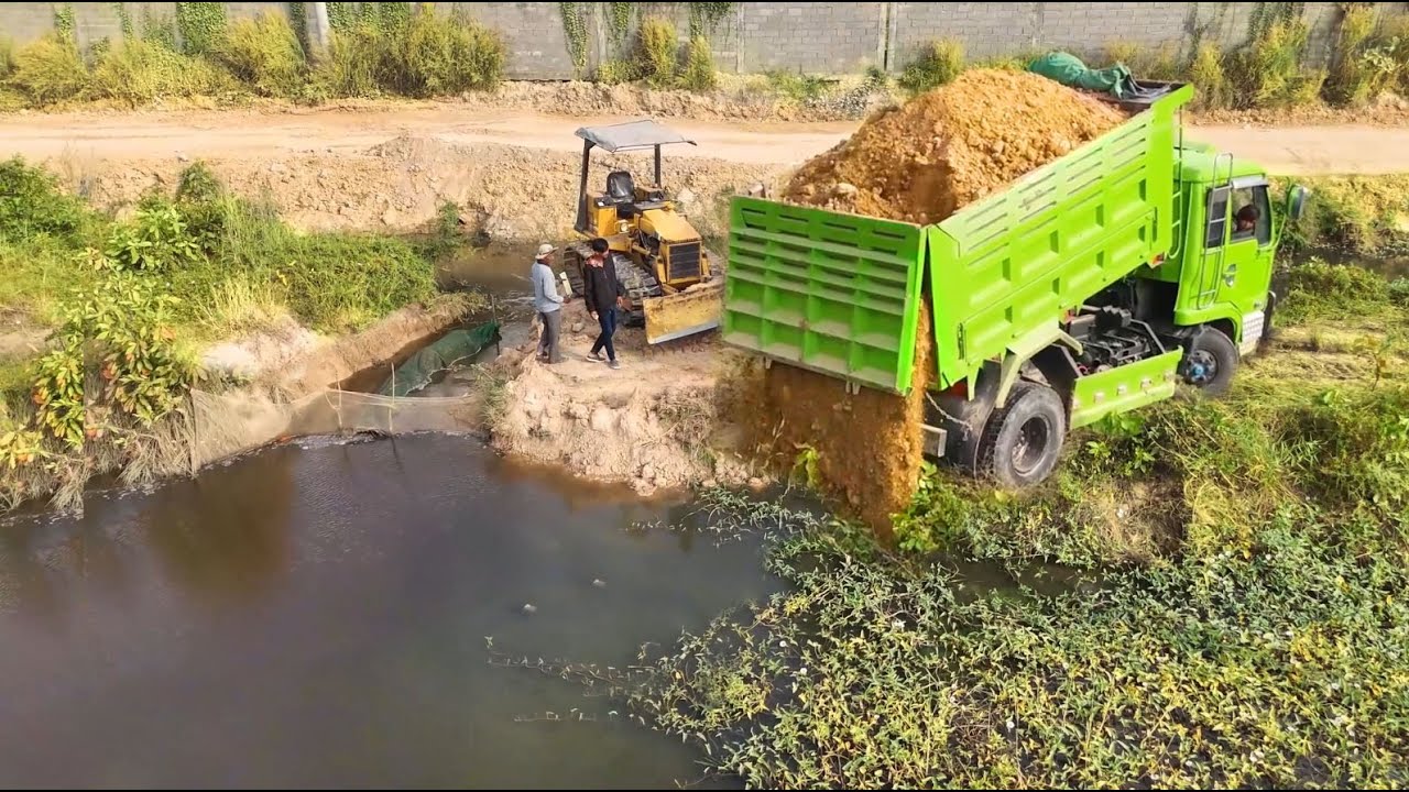 Perfectly Started New Project!5TDump Truck Filling Land Delete Field,By SkillDozer D21P Pushing Soil