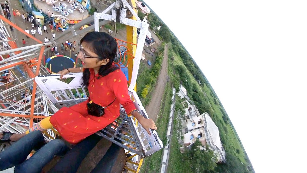 पाळण्यात कोण घाबरले ? गावाकडची यात्रा - किल्लारी । LATUR