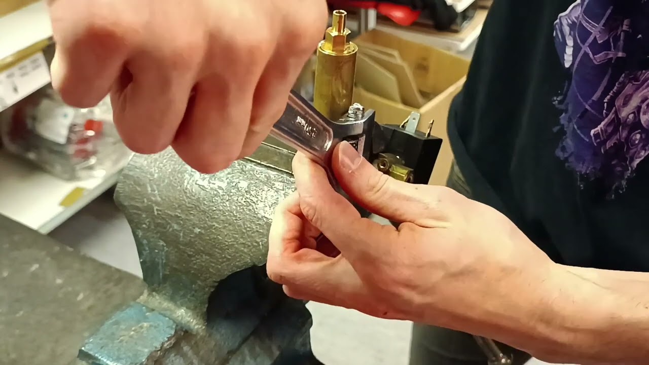 GiuliettaX: How to replace the water charge solenoid valve 9700083
