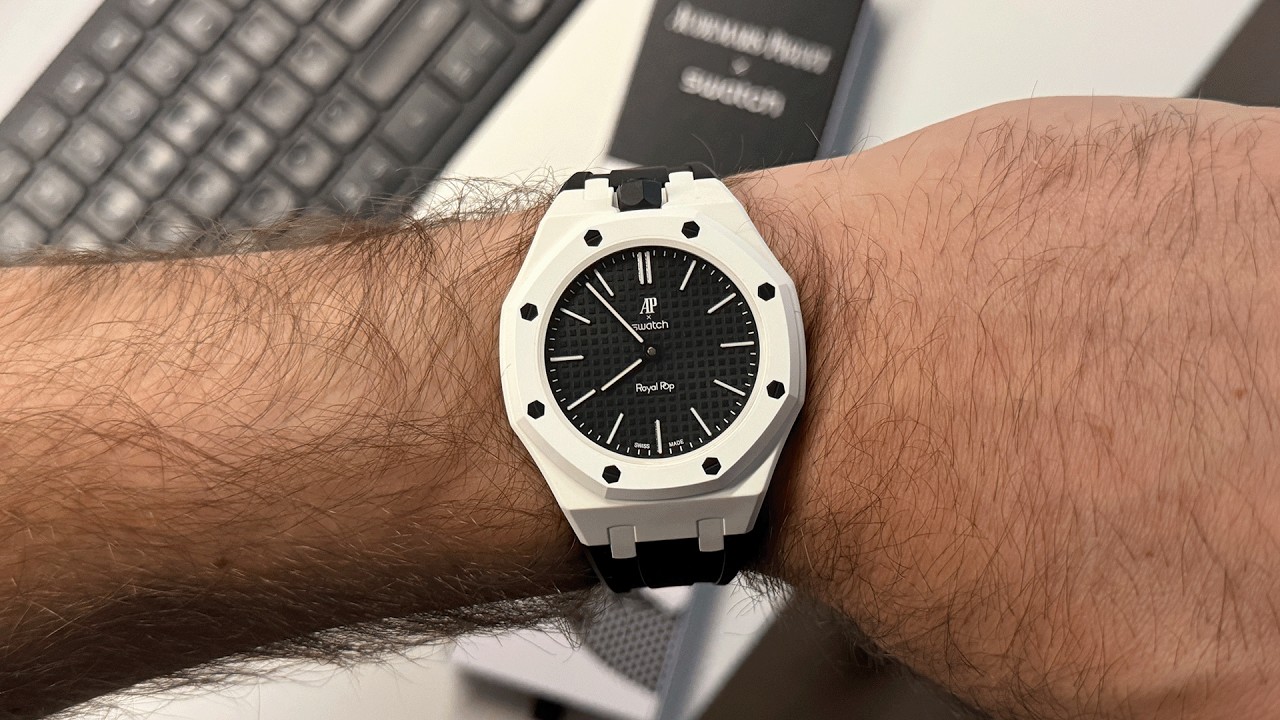 Jak to etui za 200 dolar&oacute;w zmienia AP x Swatch Royal Pop w PRAWDZIWY zegarek!