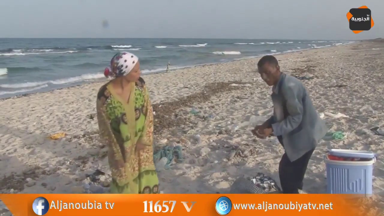 النقار لكشف الخنار  النقار باش ينصب Parasol على البحر و  صاحب فندق يمنعه هههههه