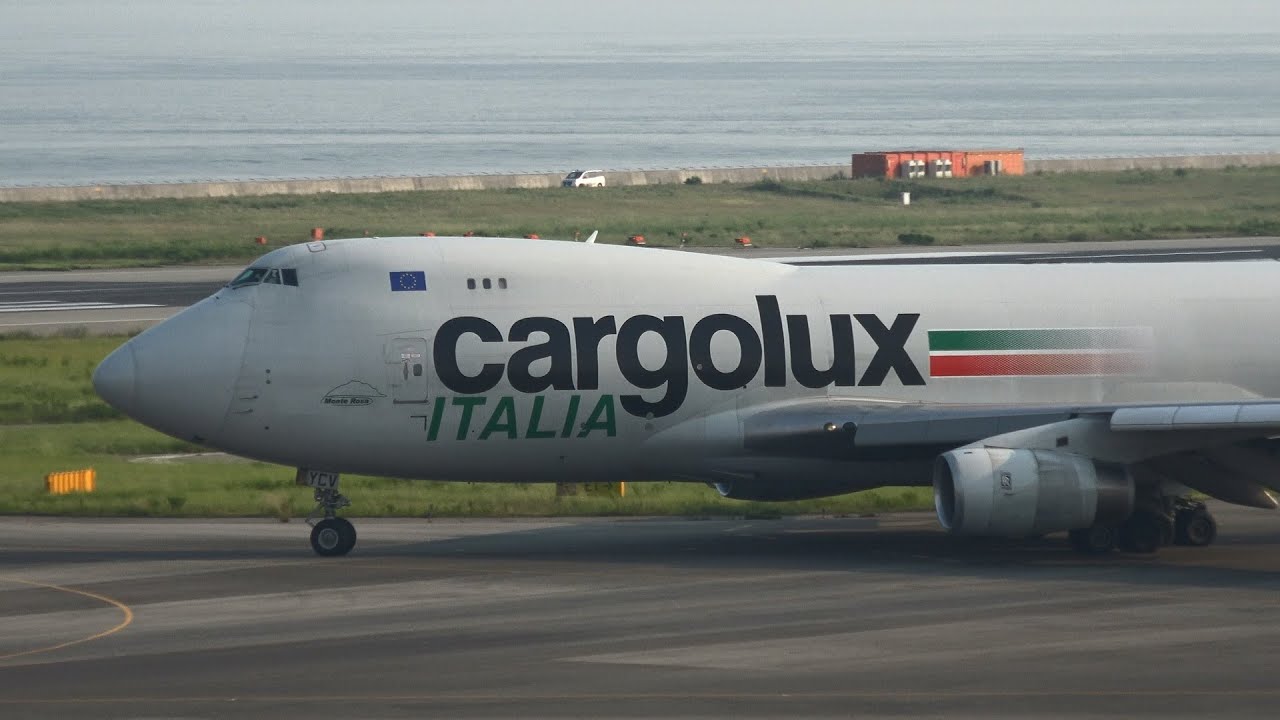 Cargolux Italia Boeing 747-400F LX-YCV Takeoff from KIX 24L