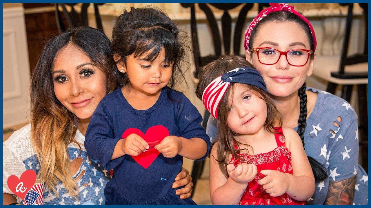 Snooki & JWOWW’s Fourth of July DIYs! | #MomsWithAttitude Moment