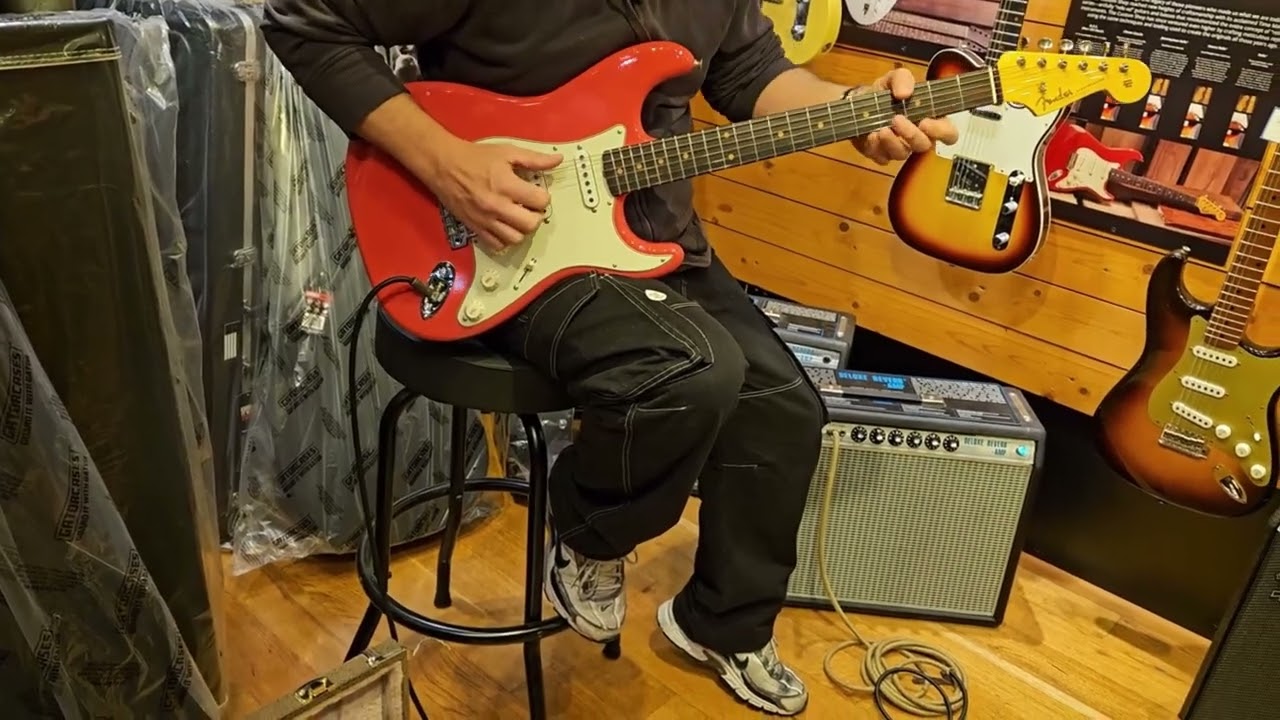Fender CS59' vs Fender Avri 62' (loop)