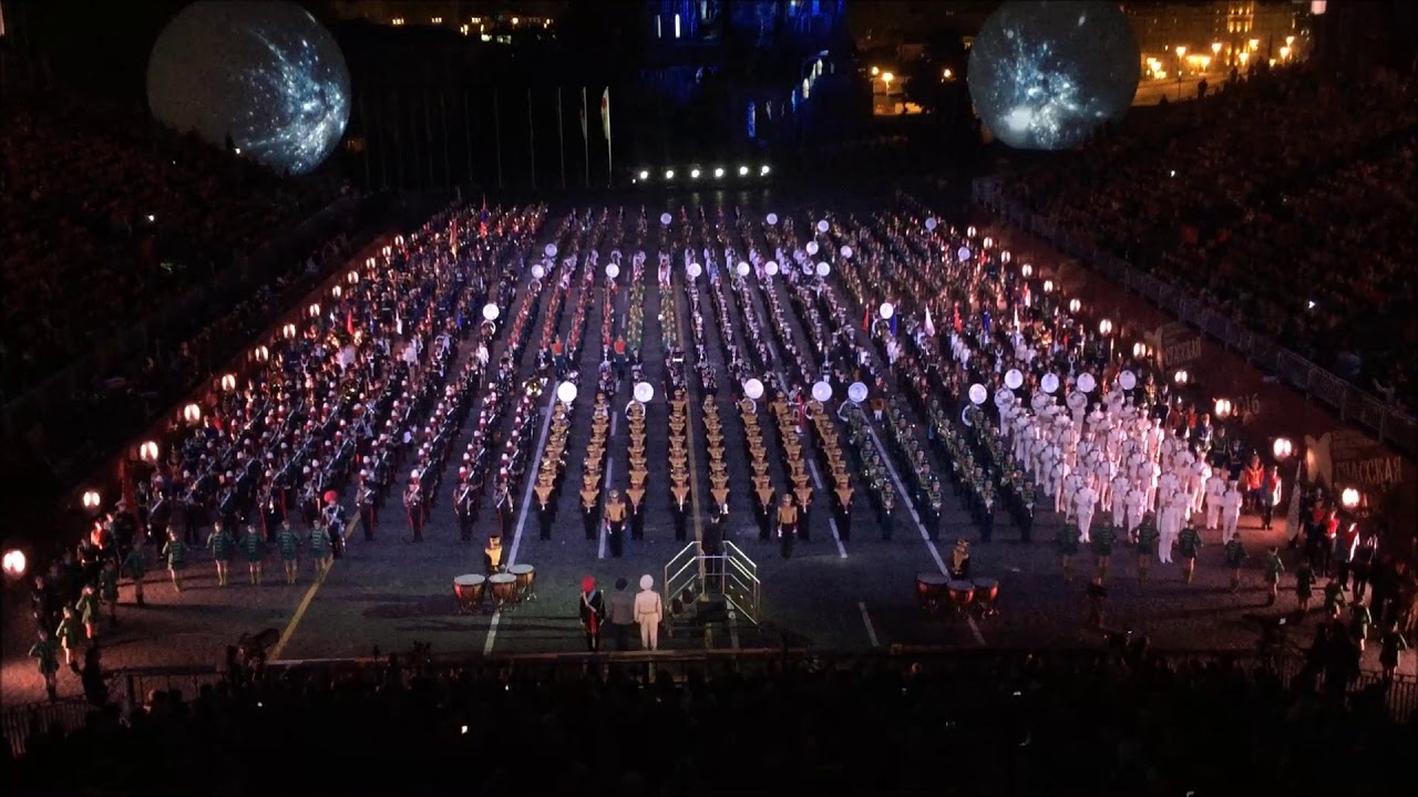 Spasskaya Tower 2016 - Finale mit dem großen Orchester