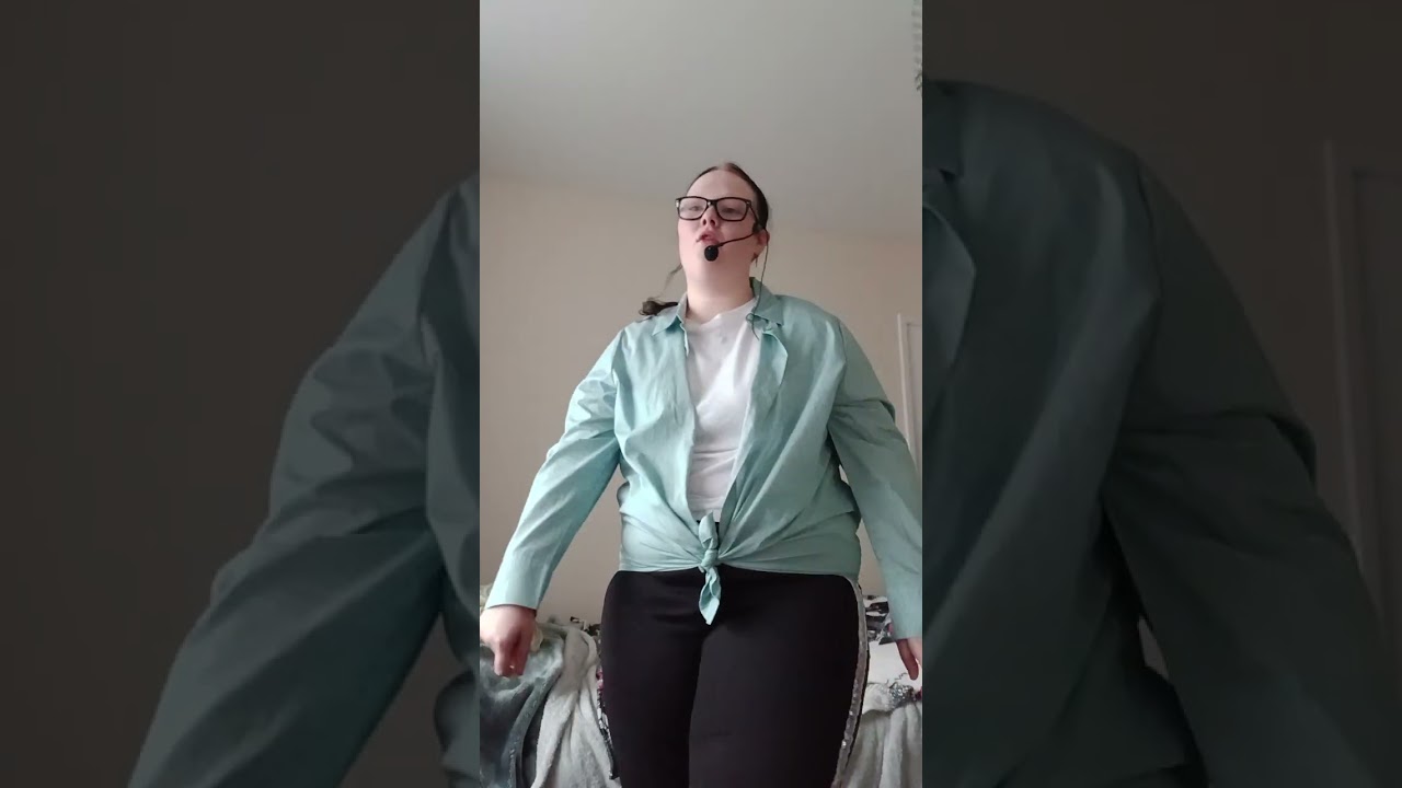 Hi everyone it's Melissa here I am practicing to be a Micheal Jackson impersonator