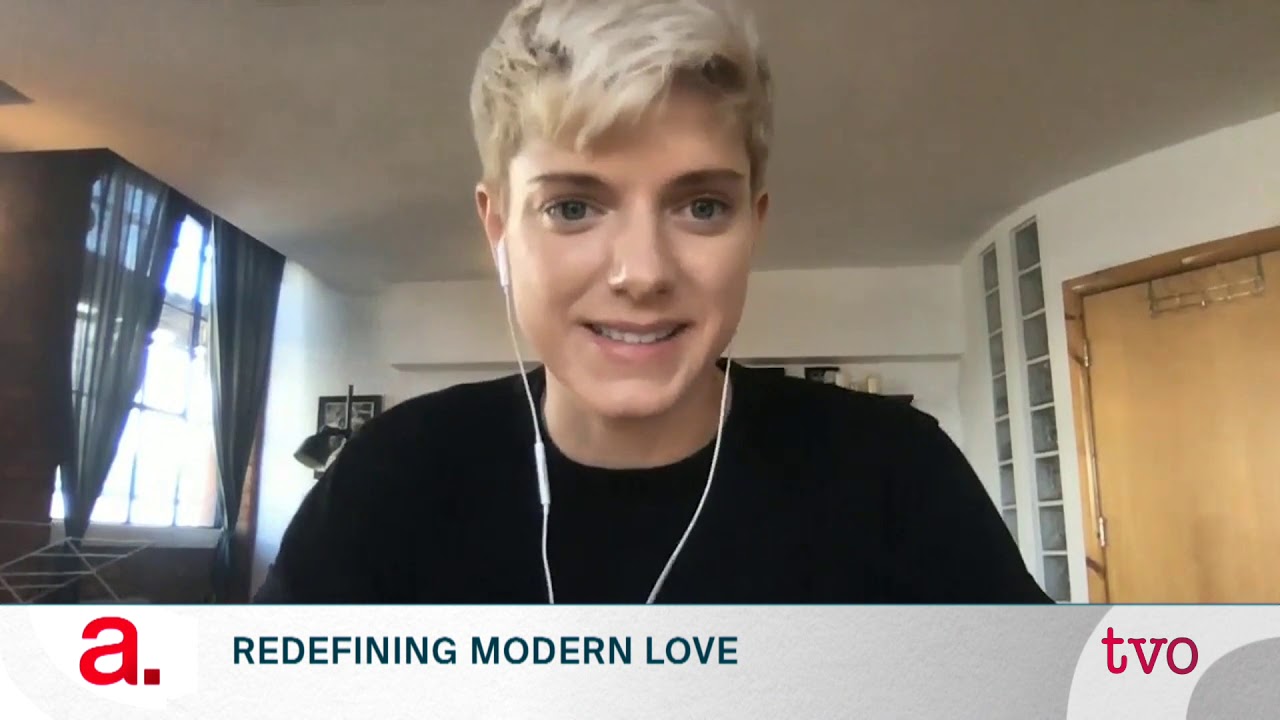 Mae Martin: Redefining Modern Love