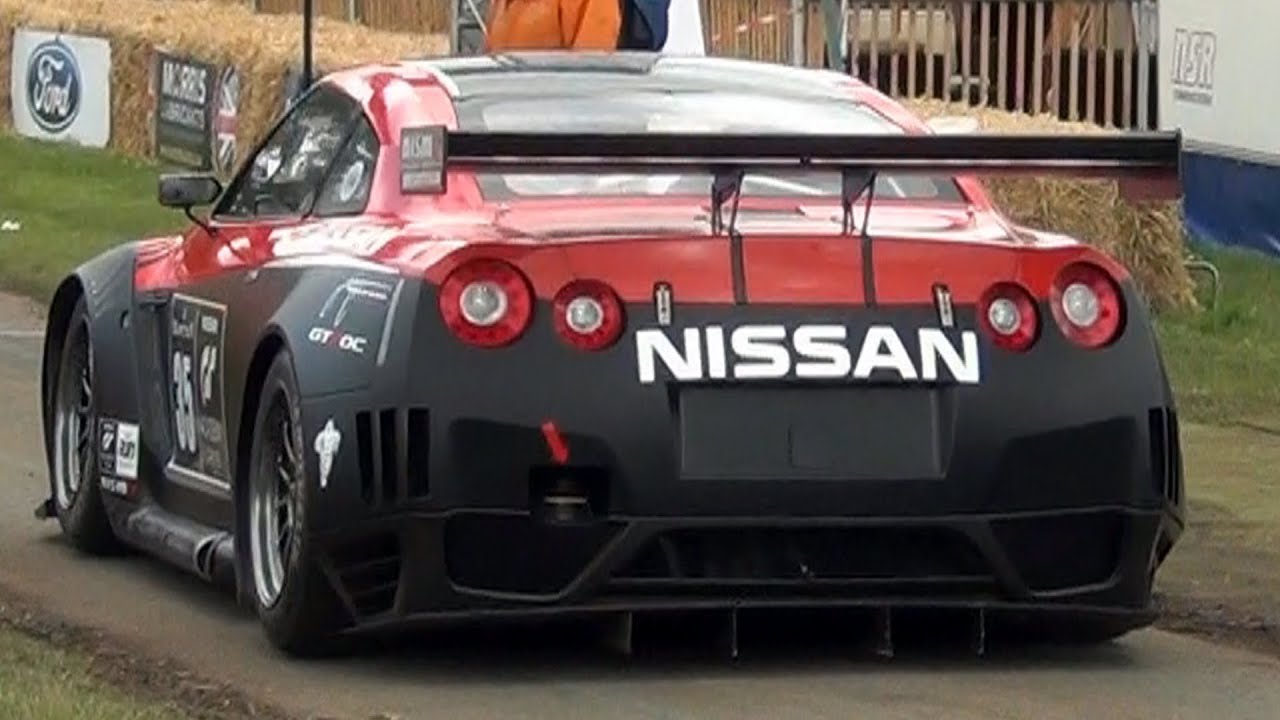 Nissan GT-R GT1 BURNOUT, Accelerations - WILD V8 SOUND