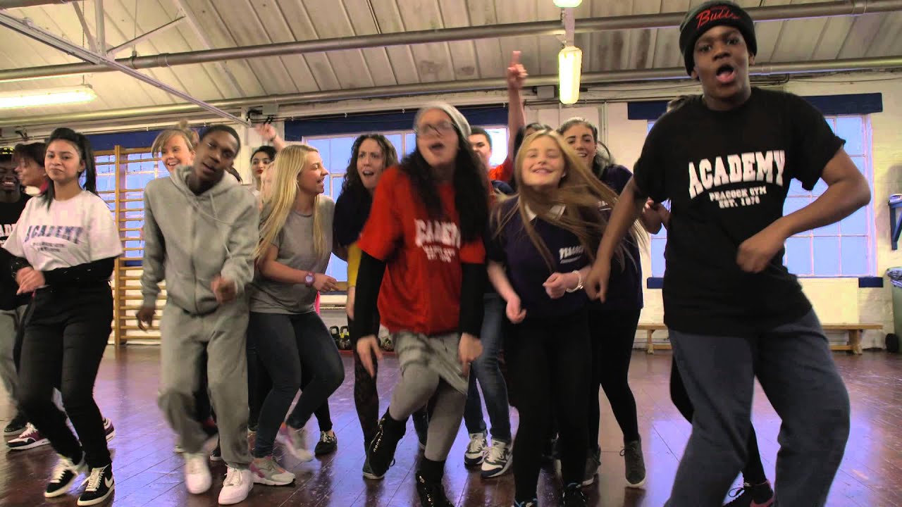 Peacock Gym boxers cover Pharrell Williams Happy video
