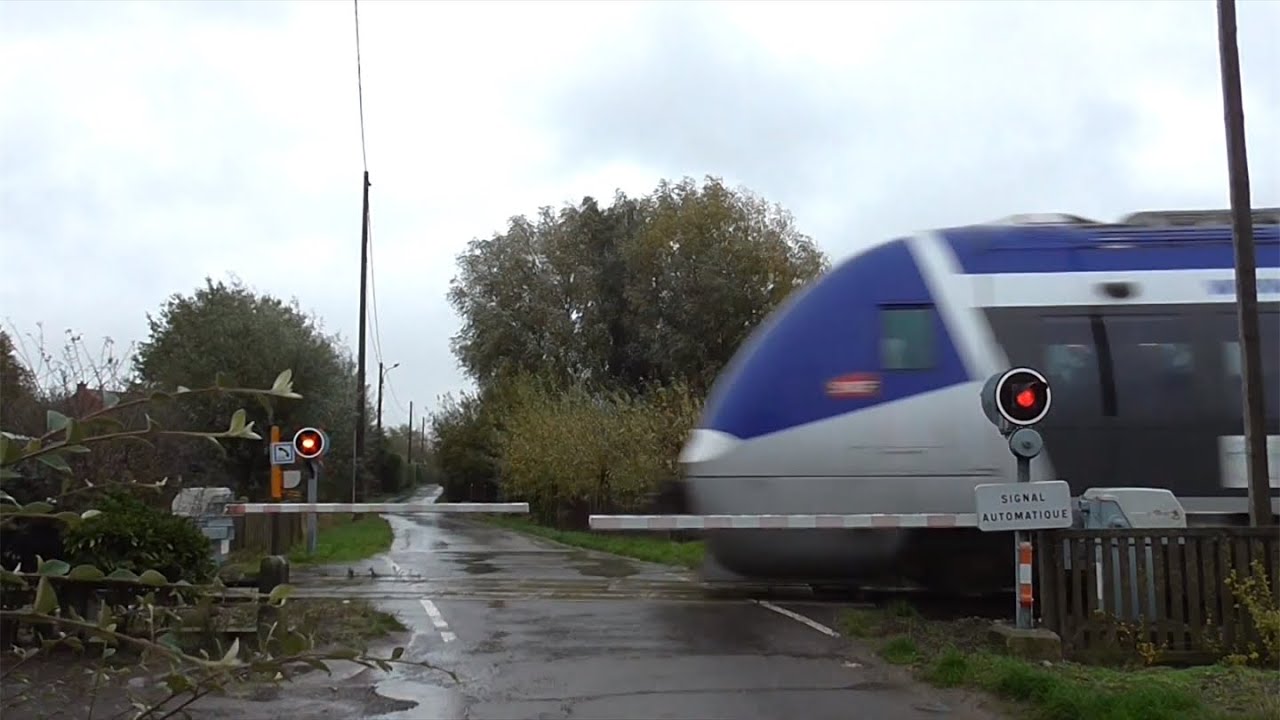 Passage a Niveau Wambrechies/ Spoorwegovergang /Level Crossing/ Railroad-/ Bahnübergang