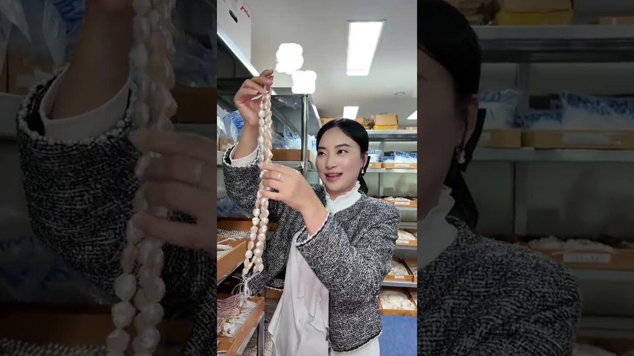 หาของขวัญปีใหม่ให้คุณเเม่เหล่าซือ  สั่งซื้อได้ที่  Meng Heng Pearl