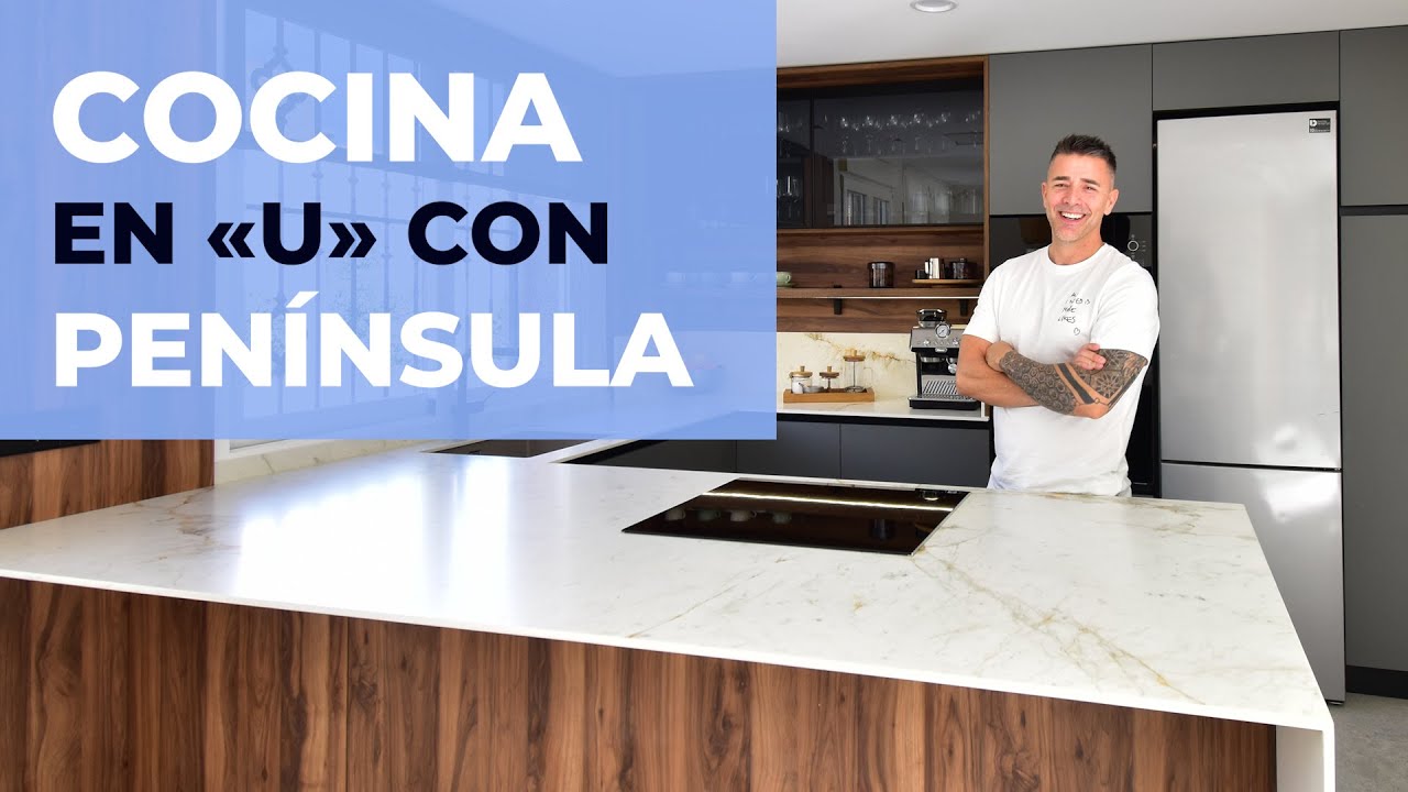 COCINA en U con espacio DESAYUNADOR y OFFICE 🖤 ¡Elegante combinación de tonos nogal y gris!