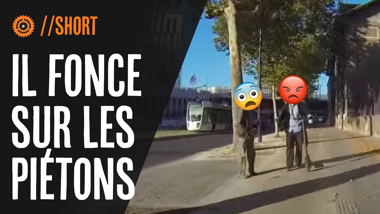 Il fonce à travers les piétons 🛴🚶 !  (le petit instant)