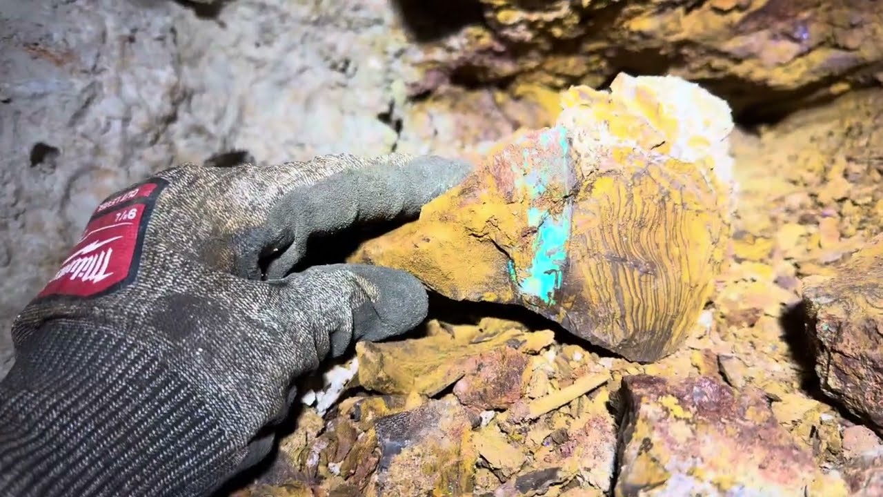 Colorful rough Koroit opal underground in a tunnel!