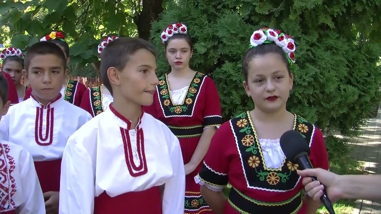 Проучване и разучаване на традиционни хора от региона на община Полски Тръмбеш