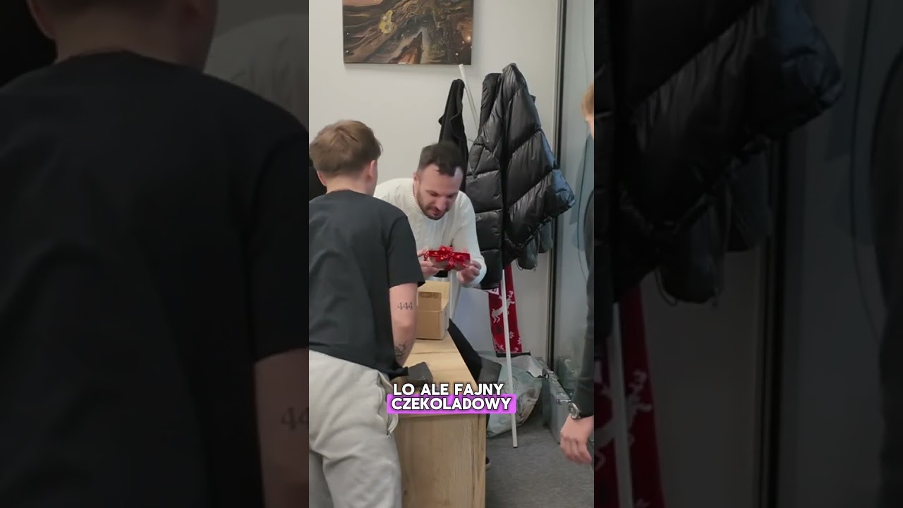 Kolejna paczka od widz&oacute;w, na całe szczęście ktoś pomyślał o całej naszej tr&oacute;jce 😅