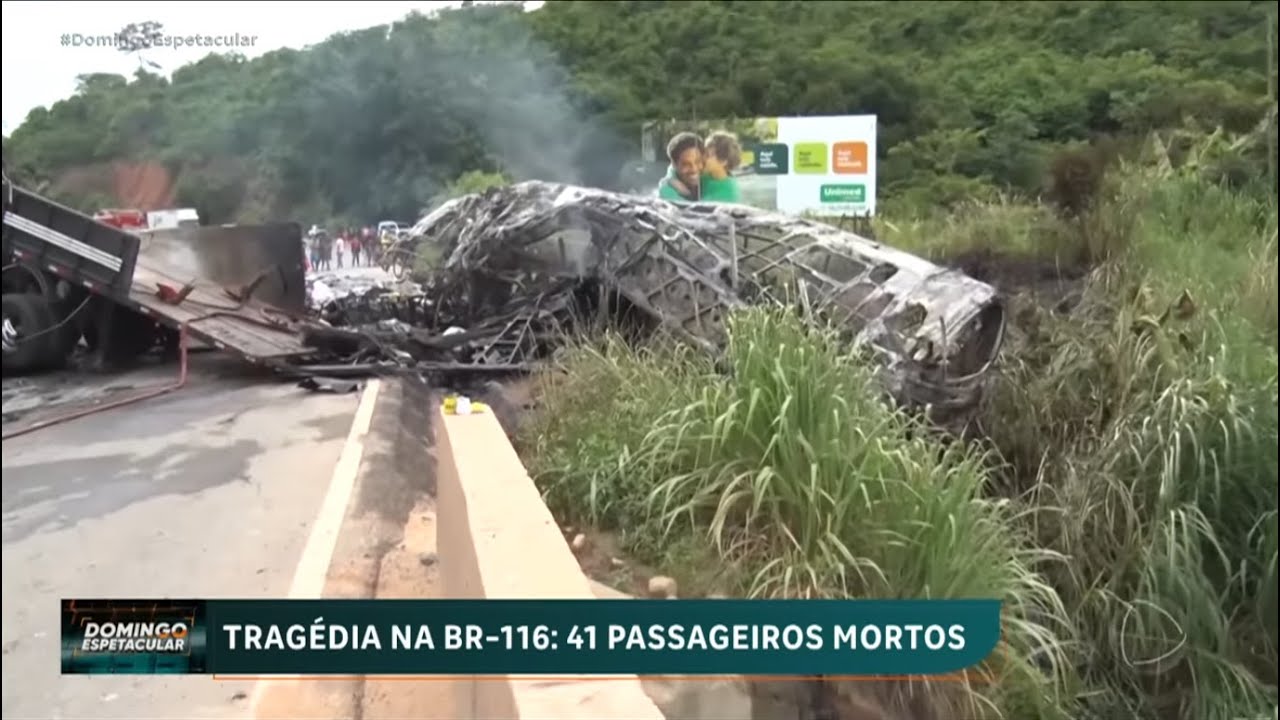 Acidente entre carreta, carro e ônibus deixa 41 mortos em Teófilo Otoni - MG