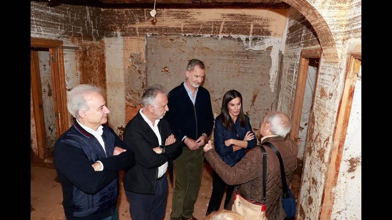 SS.MM. los Reyes visitan Utiel, zona afectada por la DANA