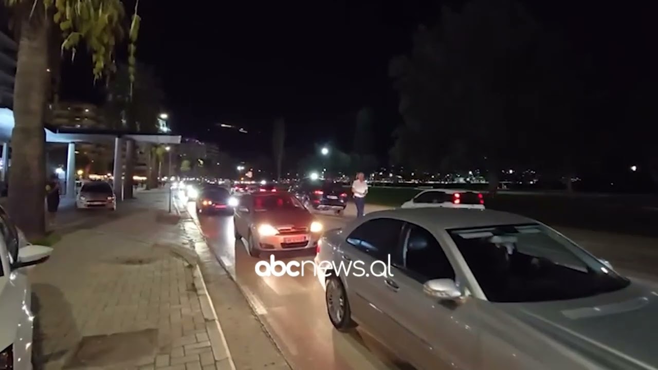 Aksident në Vlorë, automjeti përplas një person. Drejtuesi shoqërohet në polici | ABC News Albania