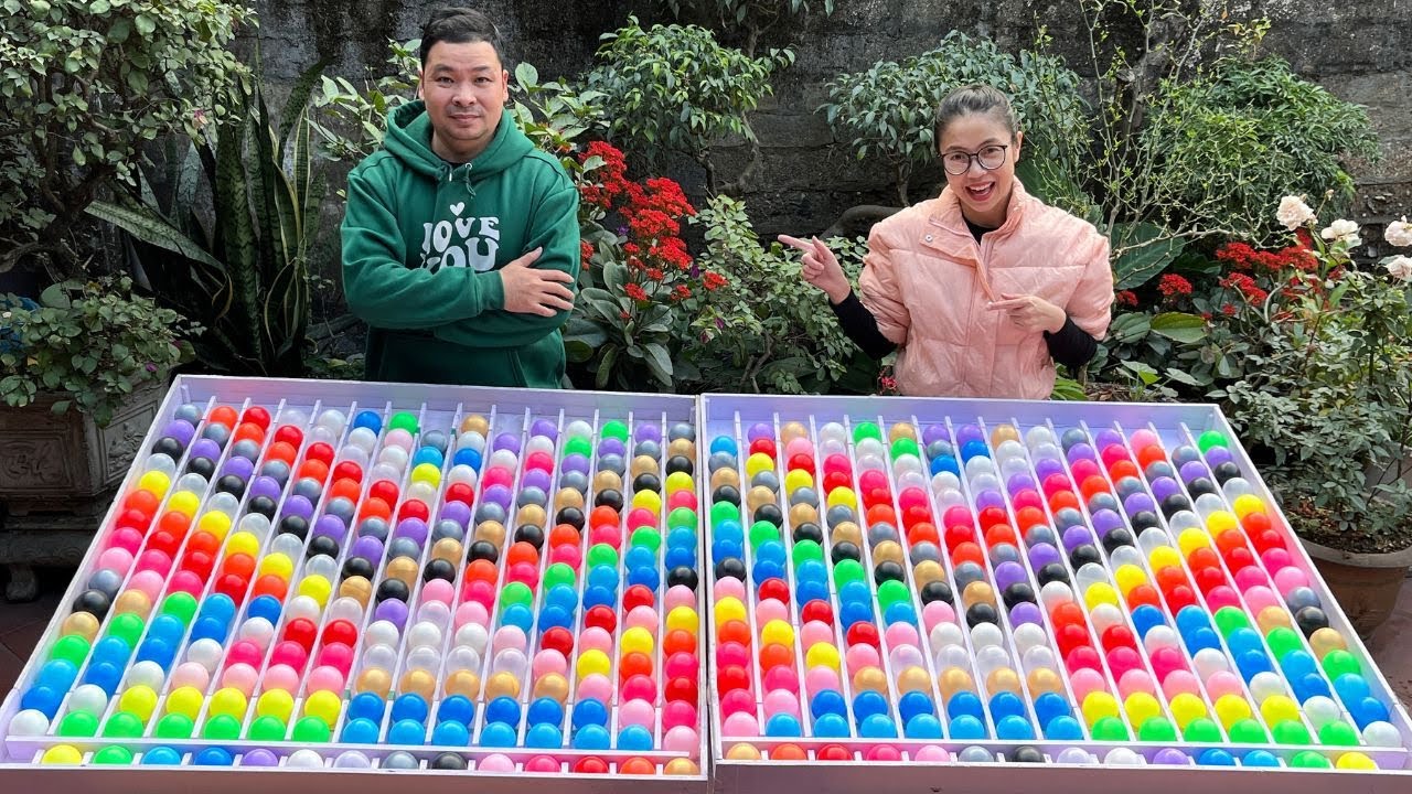 Solving a challenging puzzle ball game smart moves