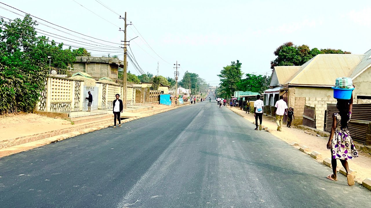 MBUJIMAYI : INCROYABLE TRANSFORMATION DE L’AVENUE DES ÉCOLES ET L’OUBLI CONDAMNABLE DE L’AVENUE MIBA