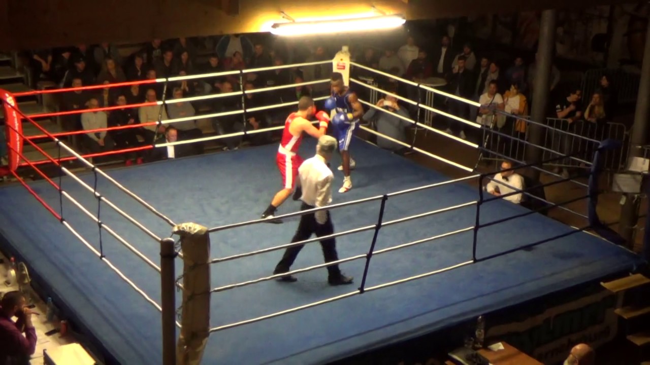 Furkan Usta (SC Pforzheim) vs. Yves Barz (Boxring 46 Knielingen)