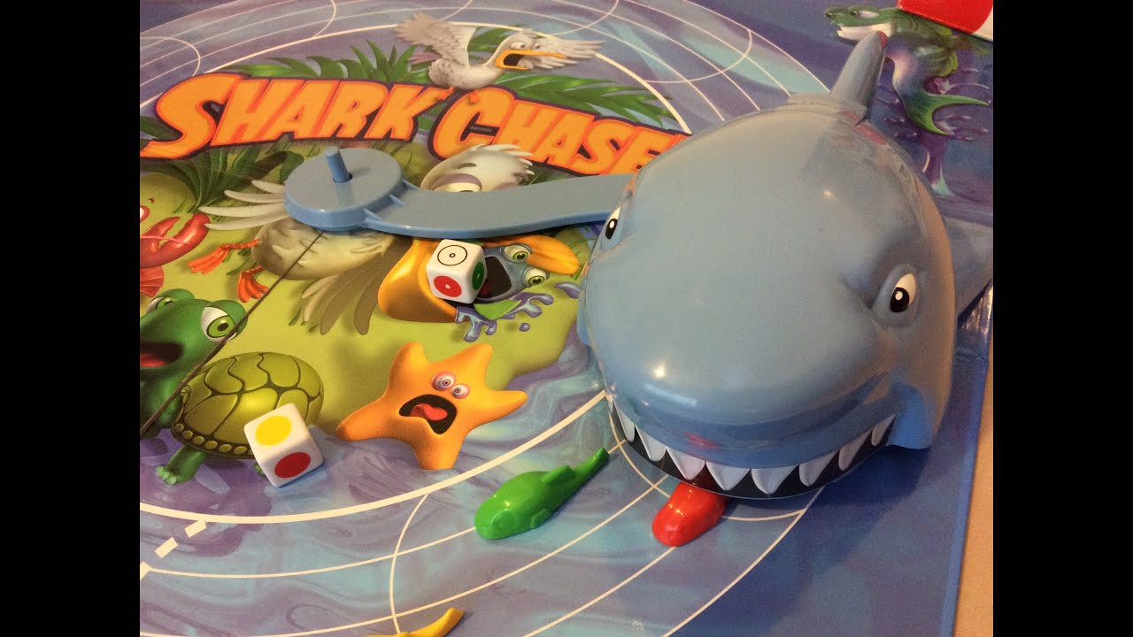 Shark Chase! Game by Hasbro Don't let the SHARK eat your fish!