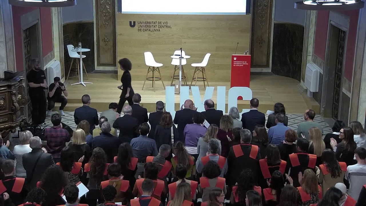 Acte de lliurament de diplomes de màsters i postgraus  - UVic-UCC