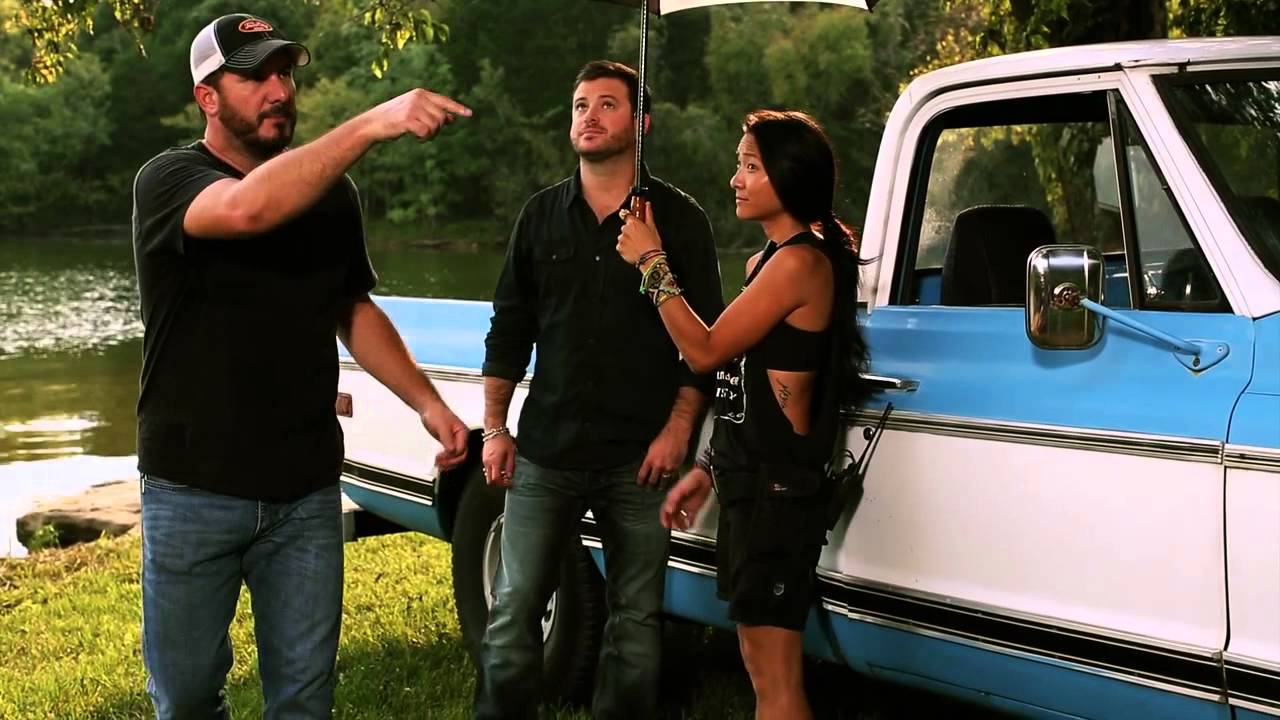 Wade Bowen - Songs About Trucks (Official Music Video)