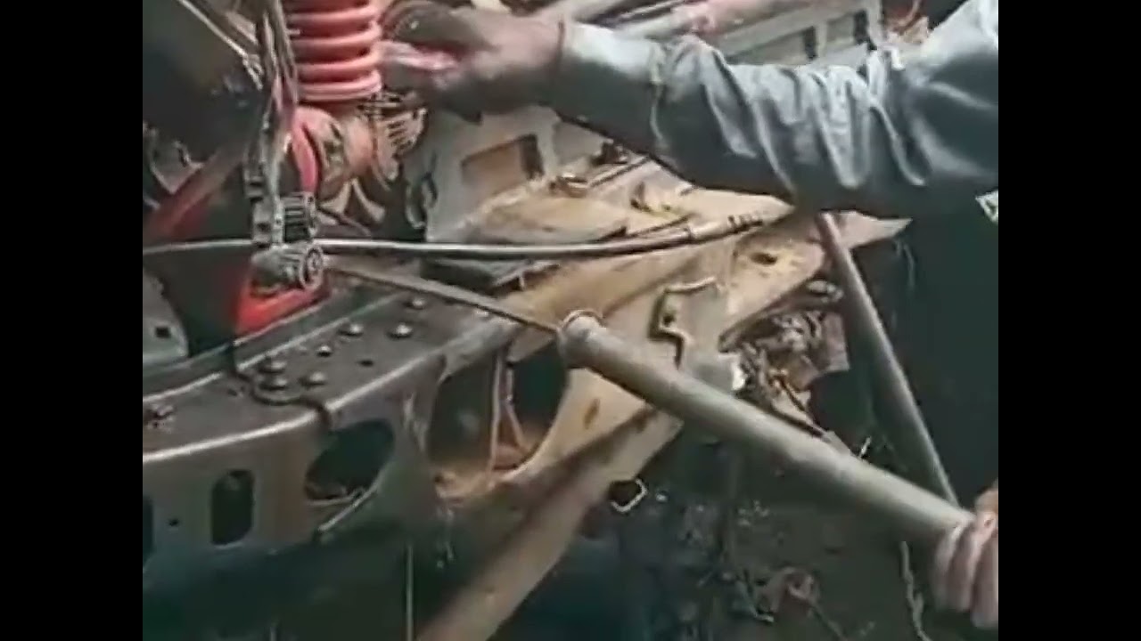 the youngest mechanic fix tracks