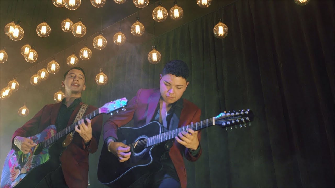 Doble L  - No Vuelvo A Extra&ntilde;arte Video Oficial
