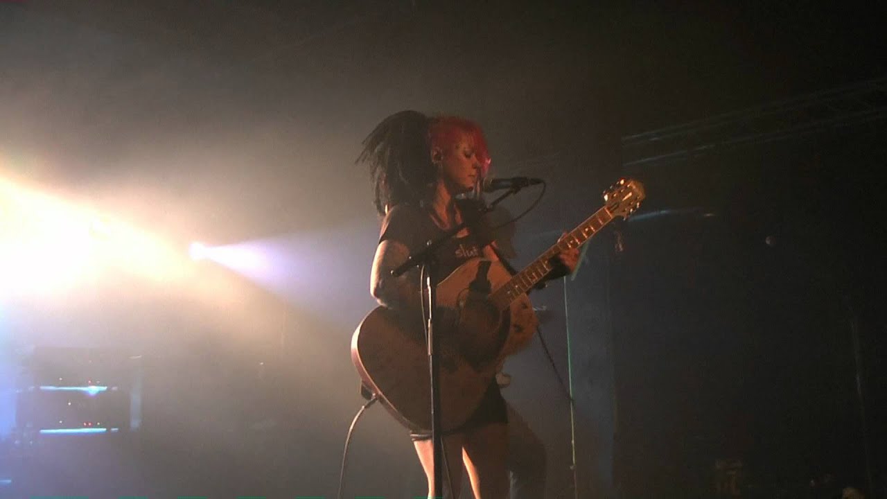 L.A. Guns (Tracii Guns & Dilana) Crystal Eyes (WOW!!!) - Backstage Live - 10-21-11