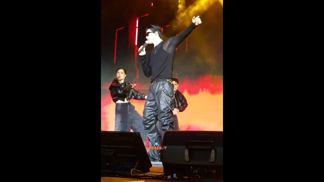 2025.12.29 Pond 1st Fancon in Nanning : ถอด  (Take it off )