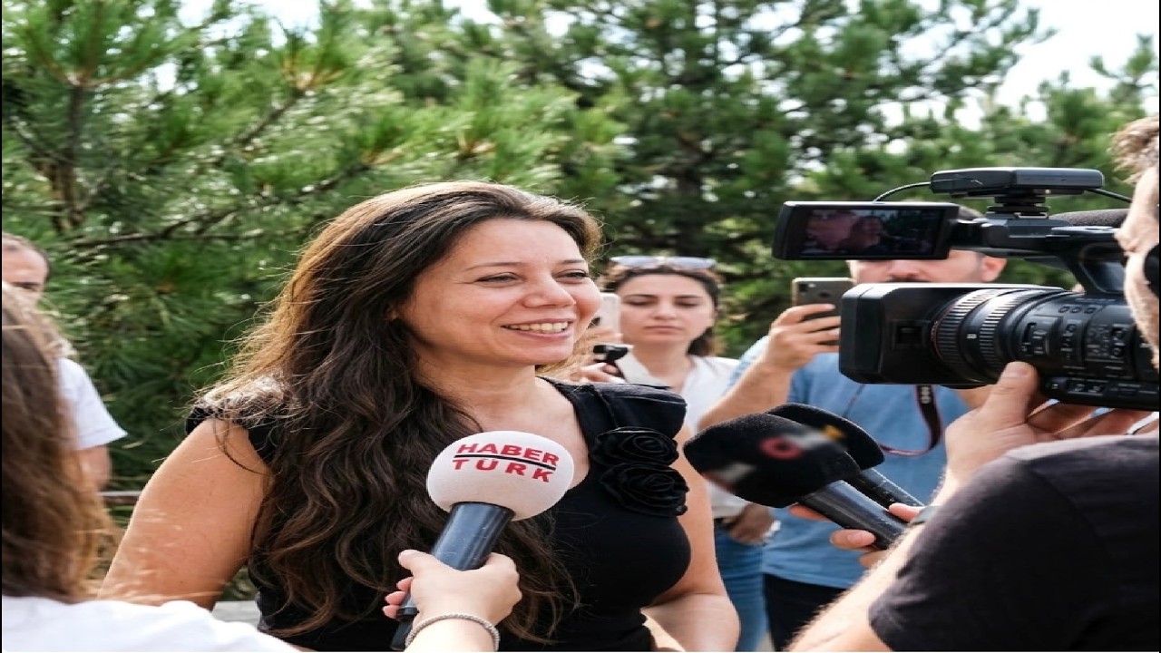 Гюльдем Яман поделилась хорошей новостью: Джан и Демет поженятся этим летом