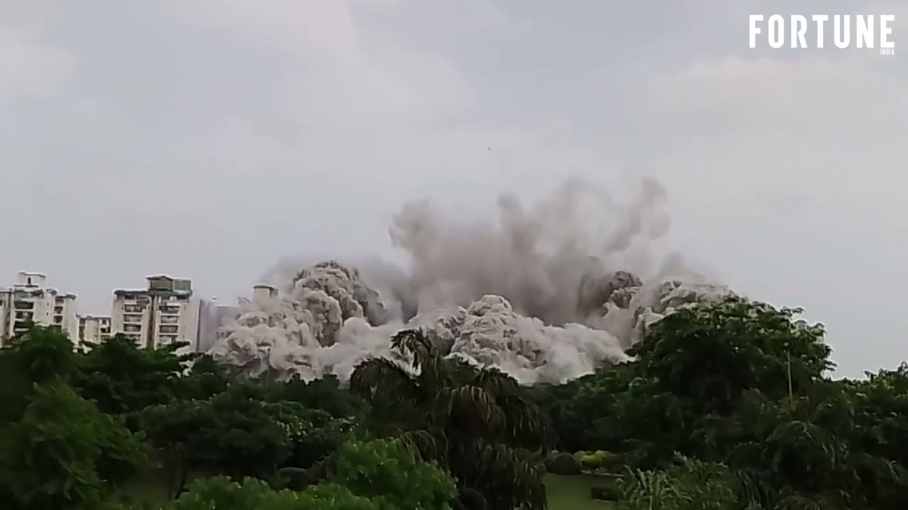 Noida&rsquo;s Supertech Twin Towers demolished: Watch video