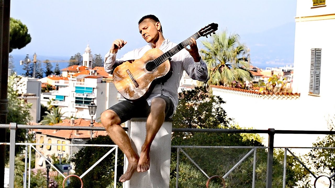 Agustin Barrios - Contemplacion. Played by Denys Melnykov