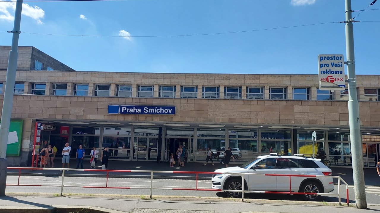 Hlášení vlaků ve stanici Praha Smíchov | INISS-1 Danuše Hostinská-Klichová | 19.8. 2023