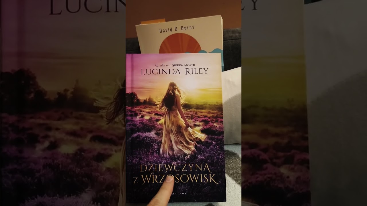 Lucinda Riley- Dziewczyna z Wrzosowisk. 
